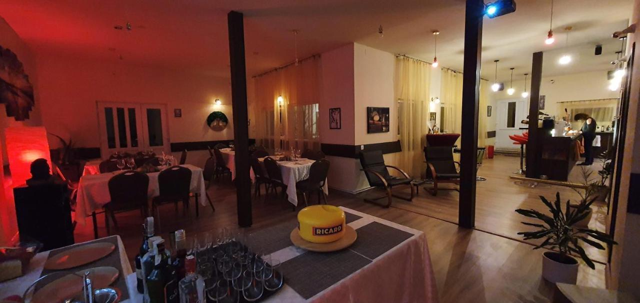 Forest Inn Izvorani Eksteriør bilde